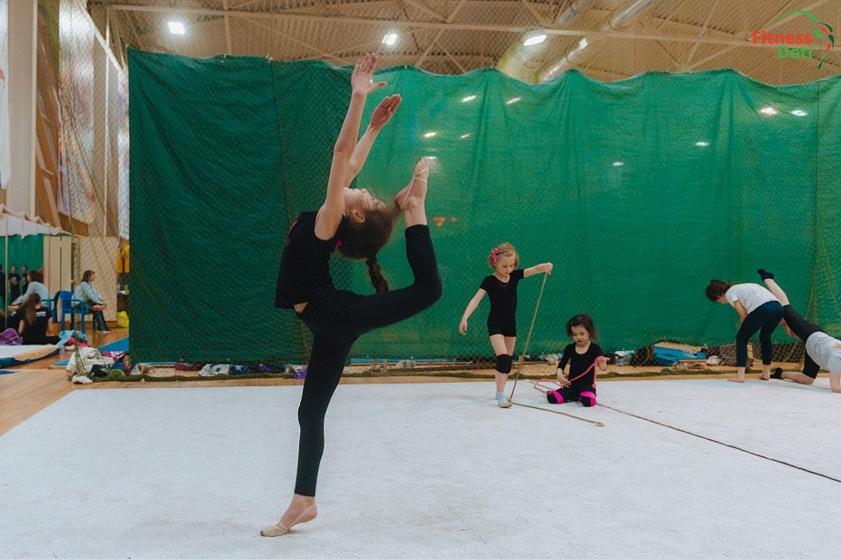 Сеть детских спортшкол по художественной гимнастике и акробатике FitnessDeti м. Медведково - Художественная гимнастика