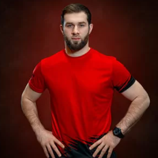 Адам Хамидов